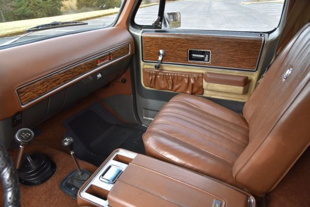 1976 Chevrolet C/K Pickup 2500 Cheyenne - photo 9