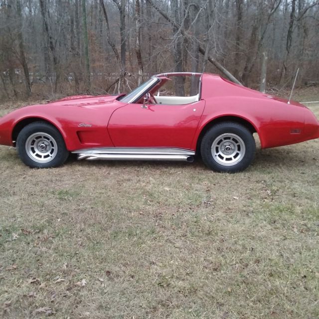 1976 Chevy Corvette C3 2 Door Stingray 350 V8 Cam 4 speed Manual, Posi Traction 1976 Chevrolet Corvette T-Tops