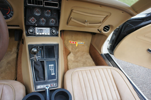 1976 Chevrolet Corvette - photo 12