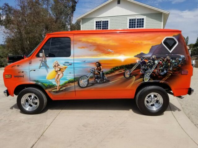 1976 Chevrolet G20 Van SHOW WINNING SHORTY VAN - photo 10