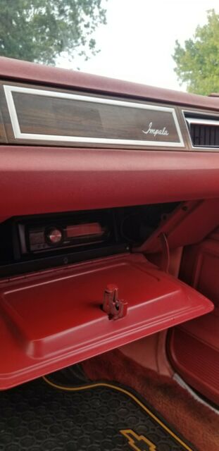 1976 Chevrolet Impala - photo 2