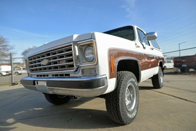 1976 Chevy K5 Blazer 4x4 400 Small Block A/C Tilt Cruise Lowback Bucket Seats 1976 Chevrolet Blazer Cheyenne