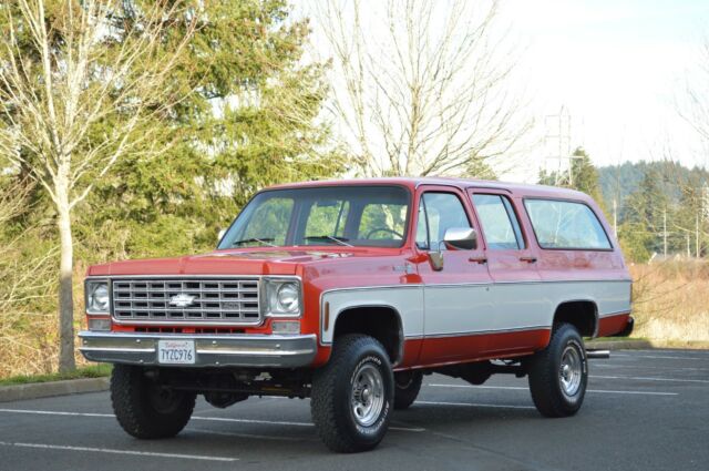 1976 Chevrolet Suburban - photo 2