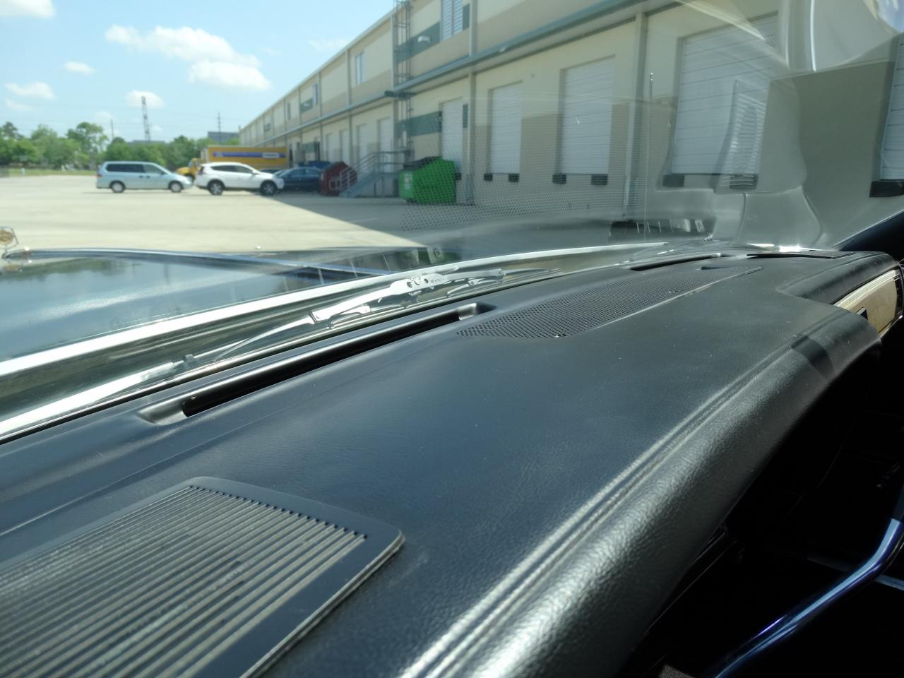 1976 Chrysler Cordoba - photo 8