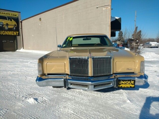 1976 Chrysler New Yorker - photo 2