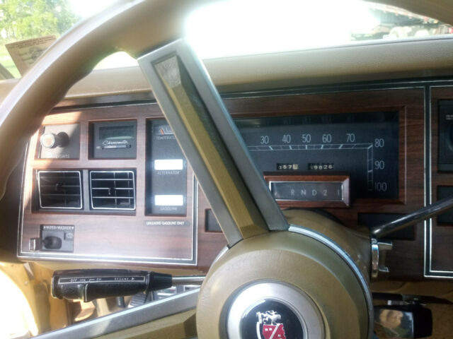 1976 Chrysler New Yorker Brougham - photo 11