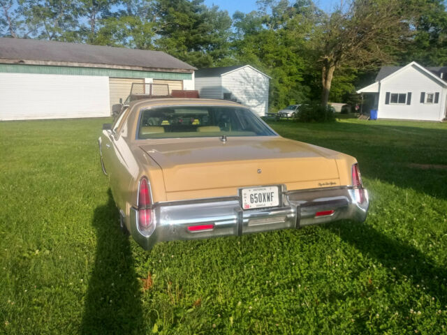 1976 Chrysler New Yorker Brougham - photo 4