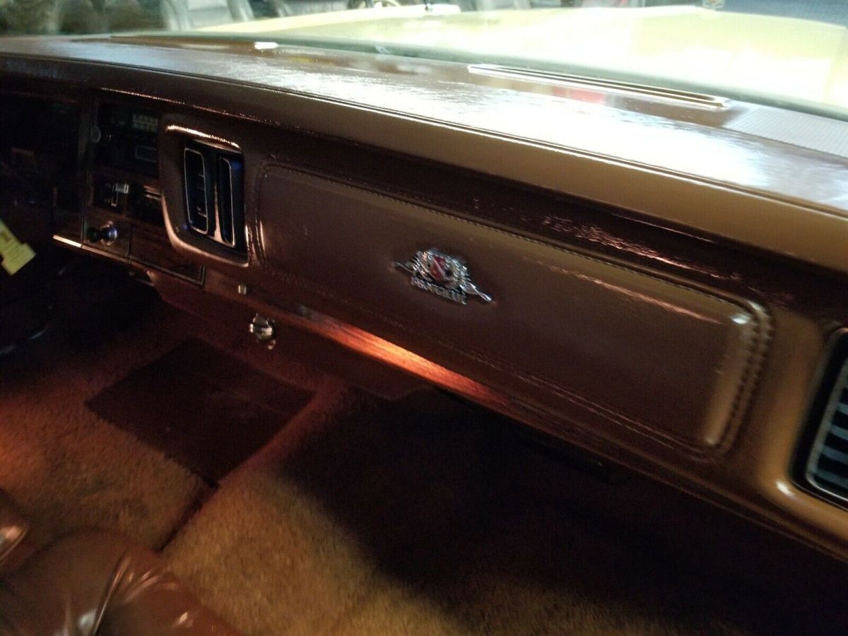 1976 Chrysler New Yorker brougham - photo 8