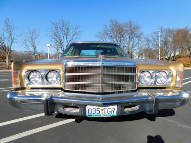1976 Chrysler Town & Country - photo 5