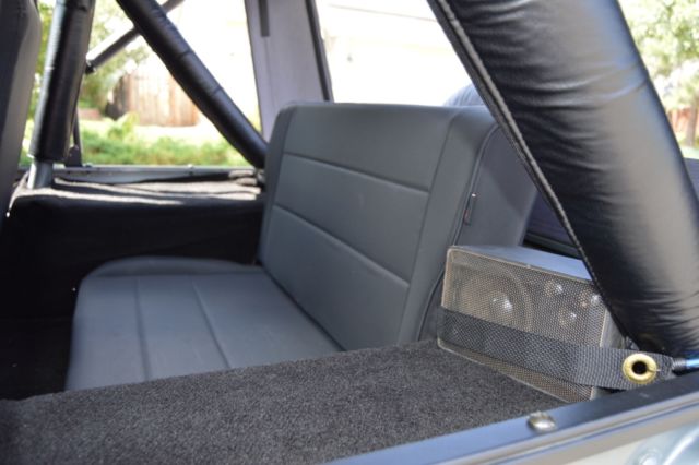 1976 Jeep Renegade Levis Edition - photo 8
