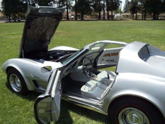1976 Chevrolet Corvette - photo 6