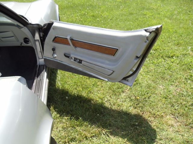 1976 Chevrolet Corvette - photo 8