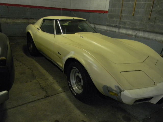 1976 Chevrolet Corvette - photo 2