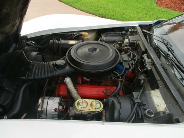 1976 Chevrolet Corvette STINGRAY - photo 10