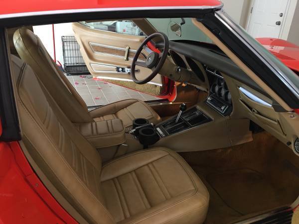 1976 Chevrolet Corvette STINGRAY COUPE - photo 9