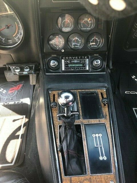 1976 Chevrolet Corvette - photo 11