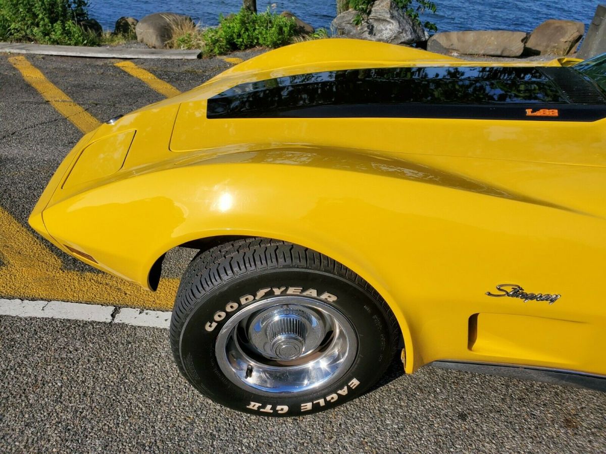 1976 Chevrolet Corvette - photo 2