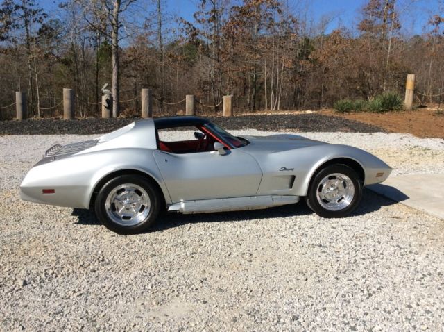 1976 Chevrolet Corvette Stingray T-Top Coupe - photo 3