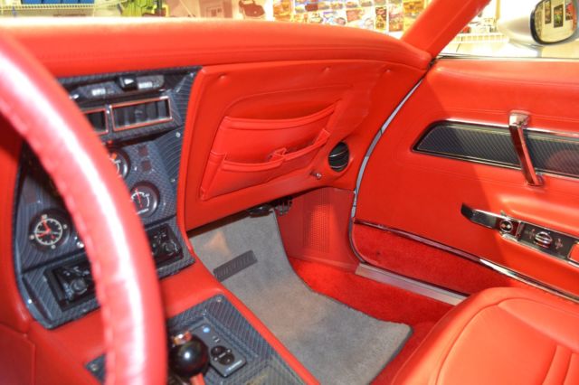 1976 Chevrolet Corvette Stingray T-Top Coupe - photo 4