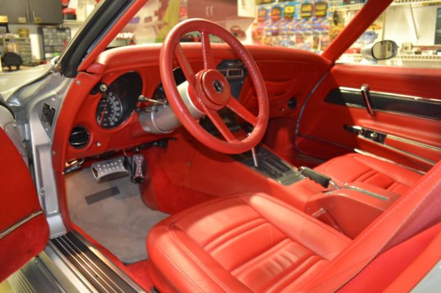 1976 Chevrolet Corvette Stingray T-Top Coupe - photo 7