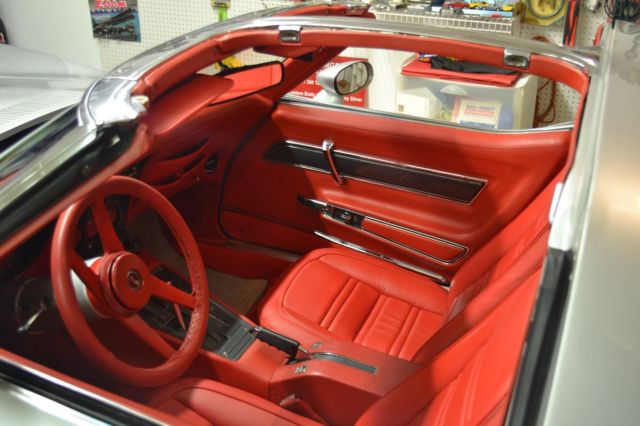 1976 Chevrolet Corvette Stingray T-Top Coupe - photo 8