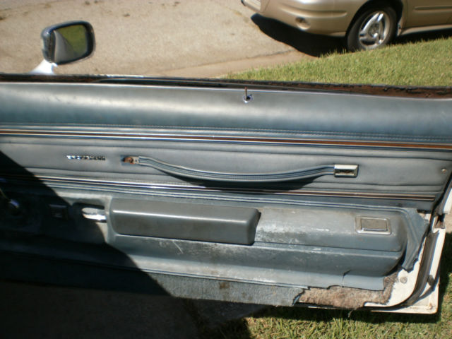 1976 Oldsmobile Cutlass Supreme Brougham - photo 12