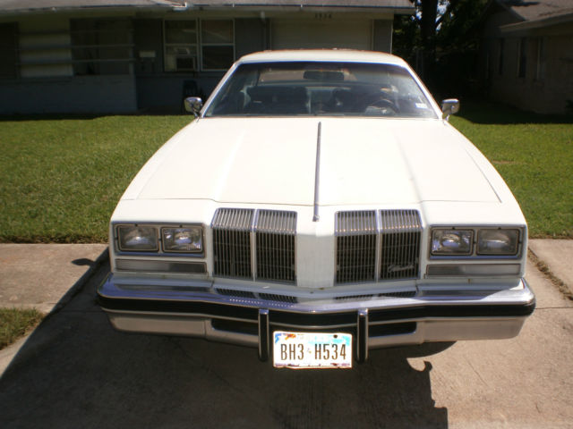 1976 Oldsmobile Cutlass Supreme Brougham - photo 7