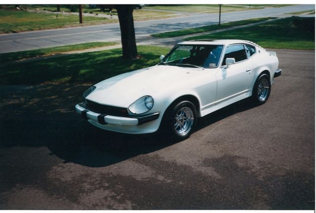 1976 Datsun 280Z Base Coupe 2-Door 2.8L 1976 Nissan 280Z Base Coupe 2-Door