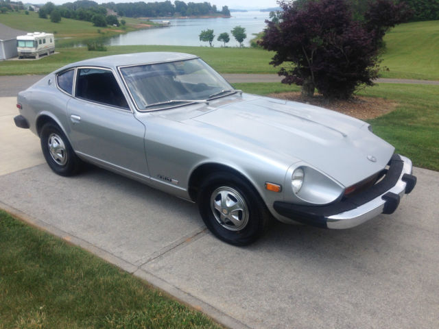 1976 Datsun 280Z Solid Southern Car 89,075 miles 1976 Datsun Z-Series
