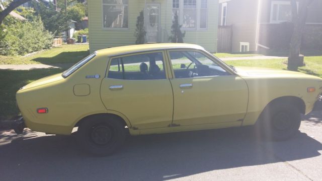 1976 Datsun B210 1976 Datsun B210