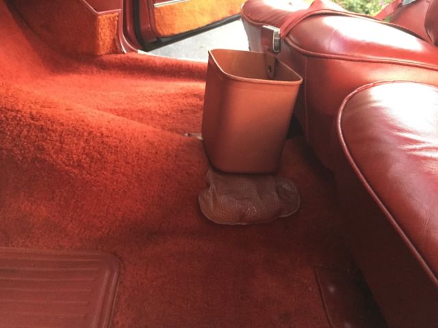 1976 Cadillac DeVille LEATHER - photo 8