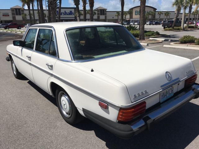 1976 Mercedes-Benz 300-Series 300d - photo 4