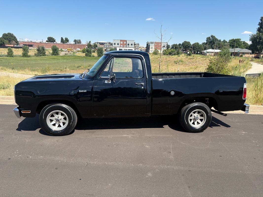 1976 dodge 100 very clean short box - photo 2