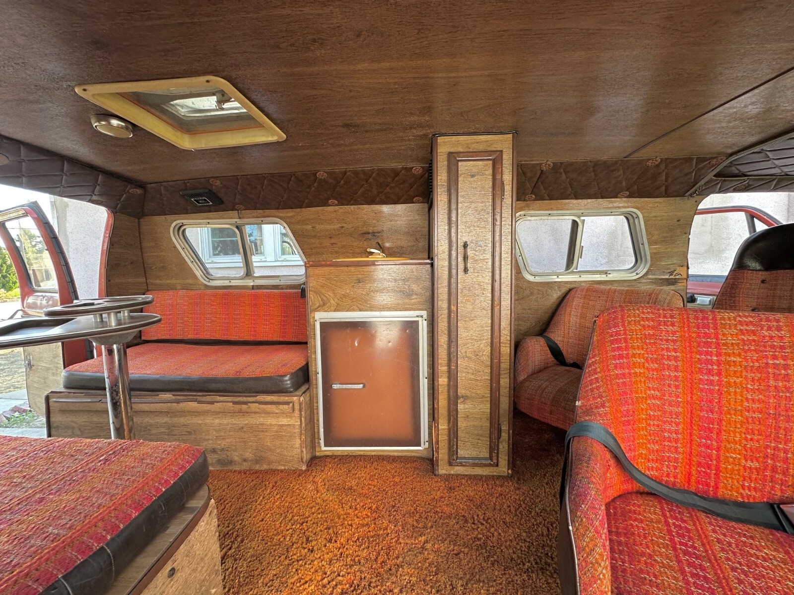 1976 Dodge B200 Van TRADESMAN VINTAGE HIPPIE VAN CUSTOM ORIGINAL B200 V8 - photo 8