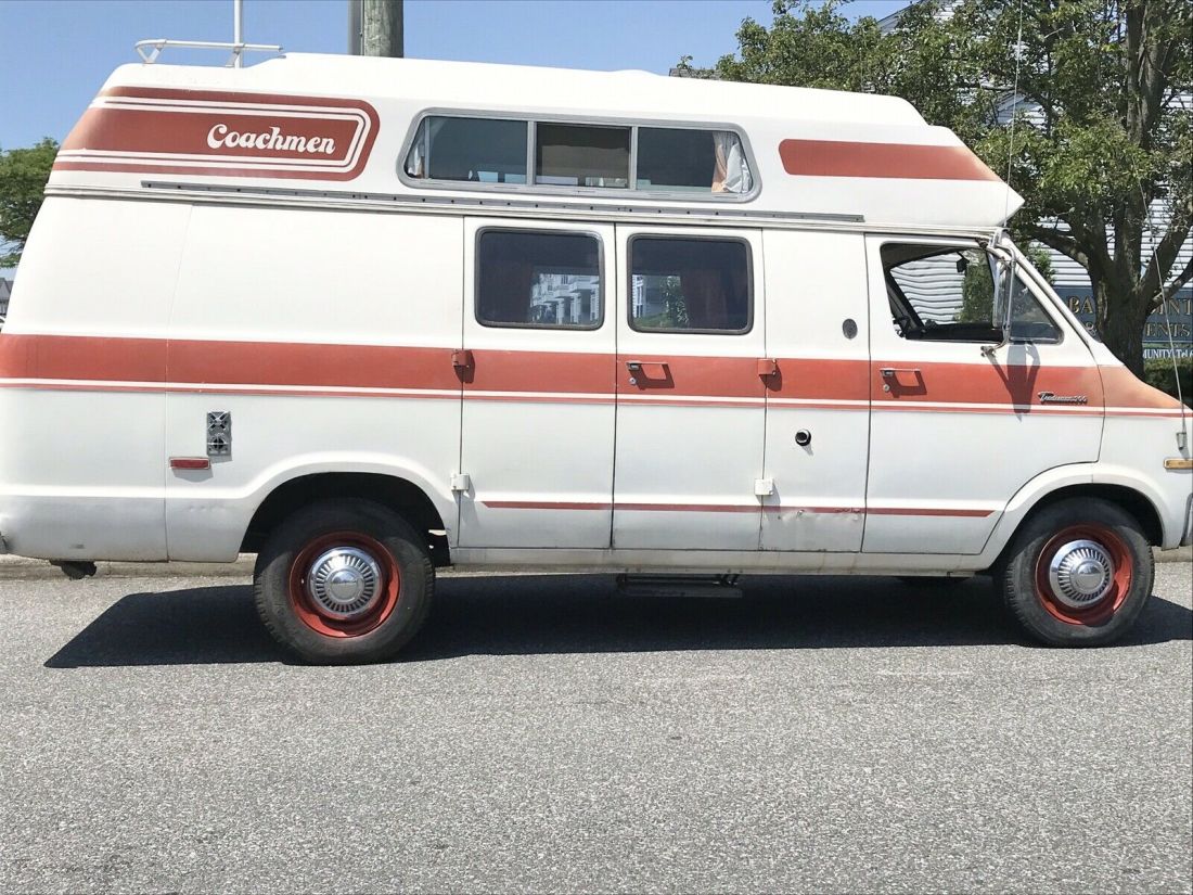 1976 Dodge B300 Coachmen Campervan RV - photo 3