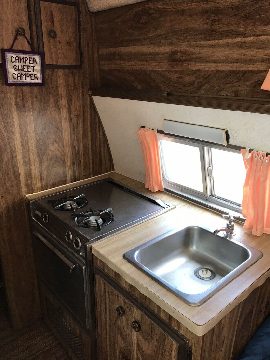 1976 Dodge B300 Coachmen Campervan RV - photo 7