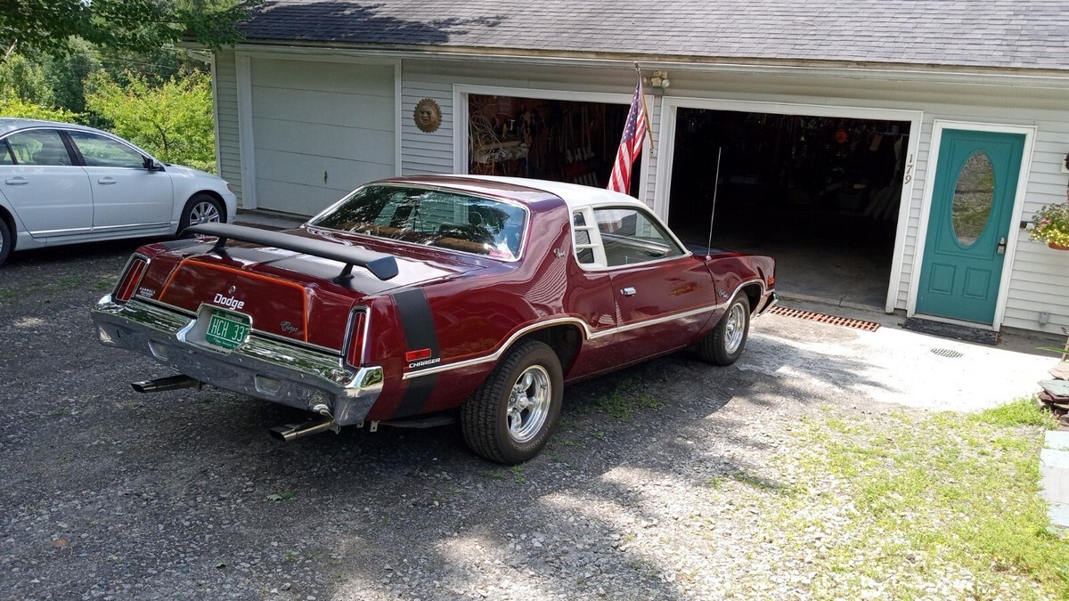 1976 Dodge Charger - photo 2