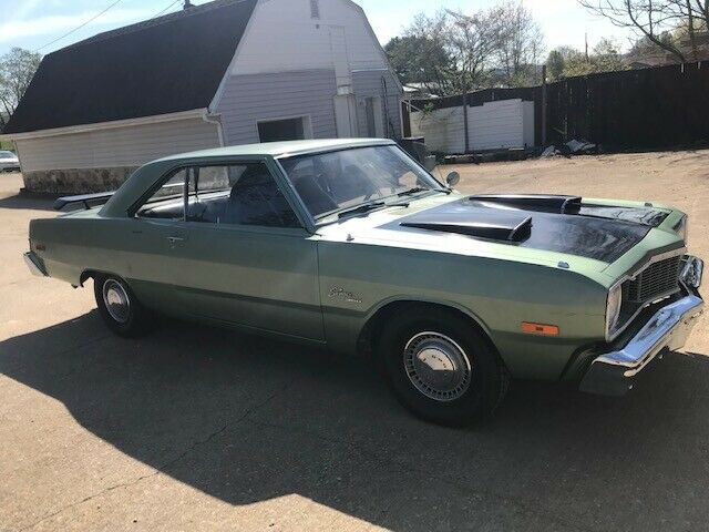 1976 Dodge Dart Swinger - 2 Door Hard Top 1976 Dodge Dart
