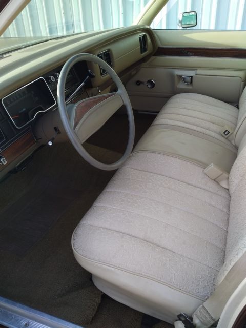 1976 Dodge Monaco 4 Door Sedan - photo 6