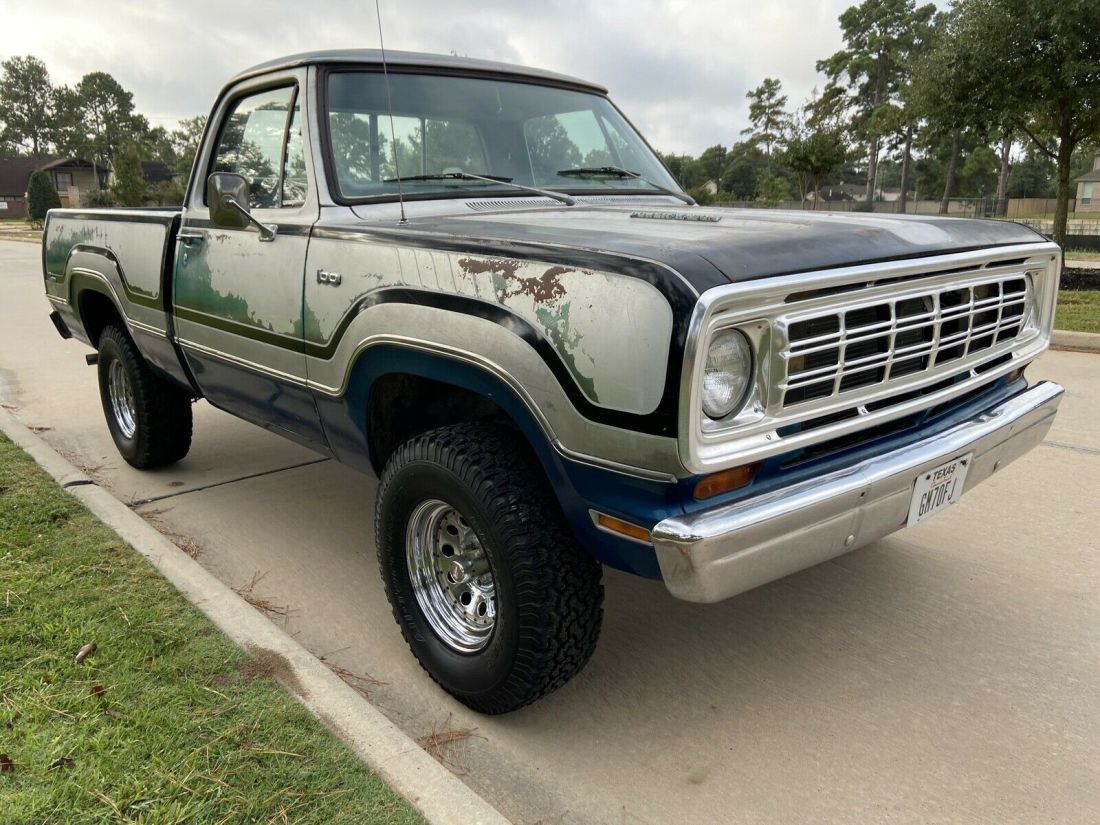 1976 Dodge Power Wagon W100 Pickup Blue AWD Manual W100 1976 Dodge Power Wagon W100 W100