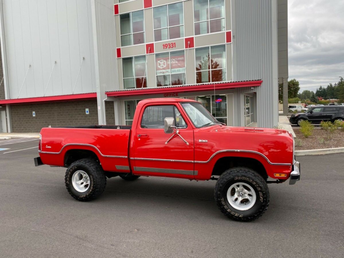 1976 Dodge Ram Power Wagon W100 318 V8 4 speed 4x4 Numbers Matching rust free 1976 Dodge Power Wagon Power wagon Custom