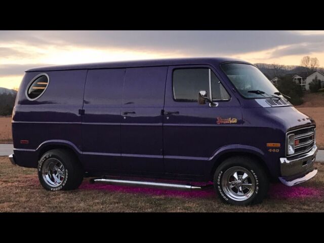 1976 Dodge Tradesman 100 1976 Dodge B100