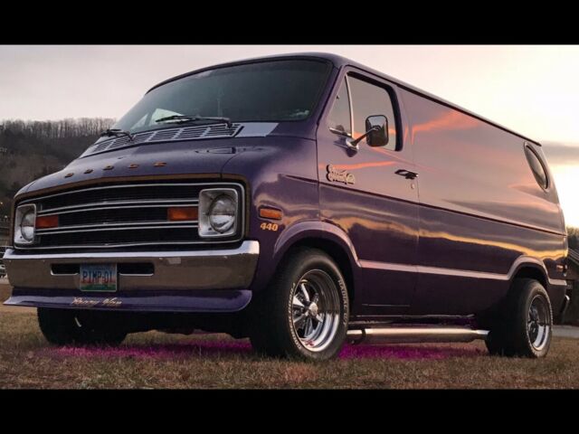 1976 Dodge B100 - photo 4