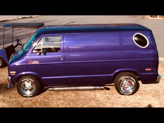 1976 Dodge B100 - photo 6