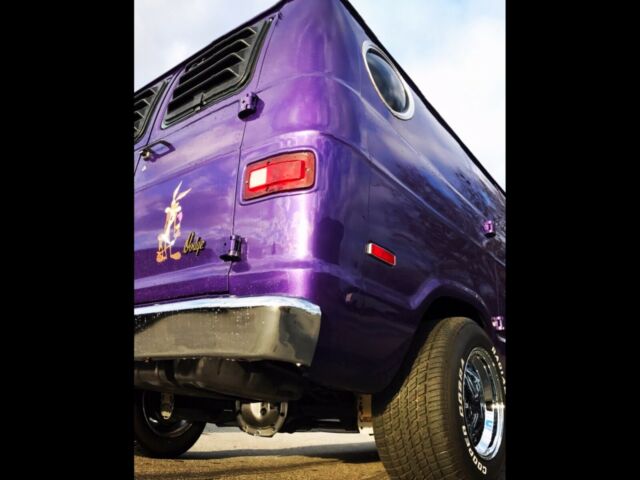 1976 Dodge B100 - photo 9