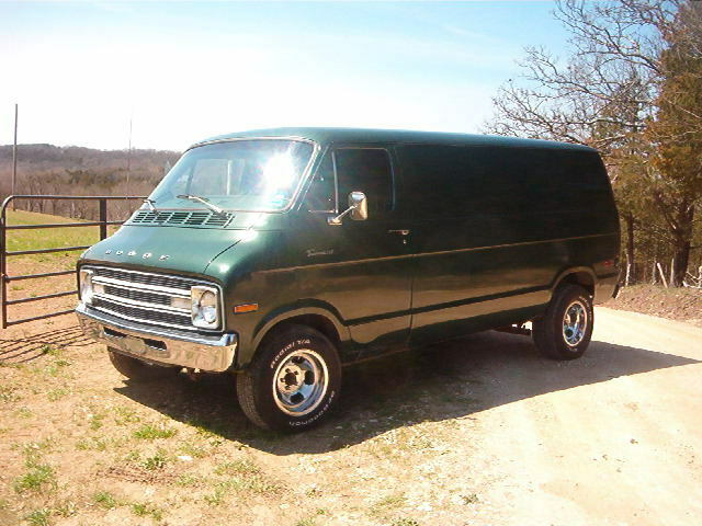 1976 Dodge Tradesman B200 1976 Dodge B200 Van
