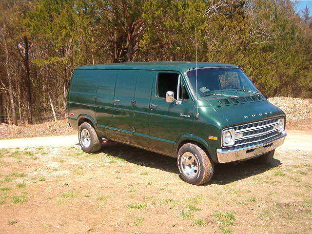 1976 Dodge B200 Van - photo 2