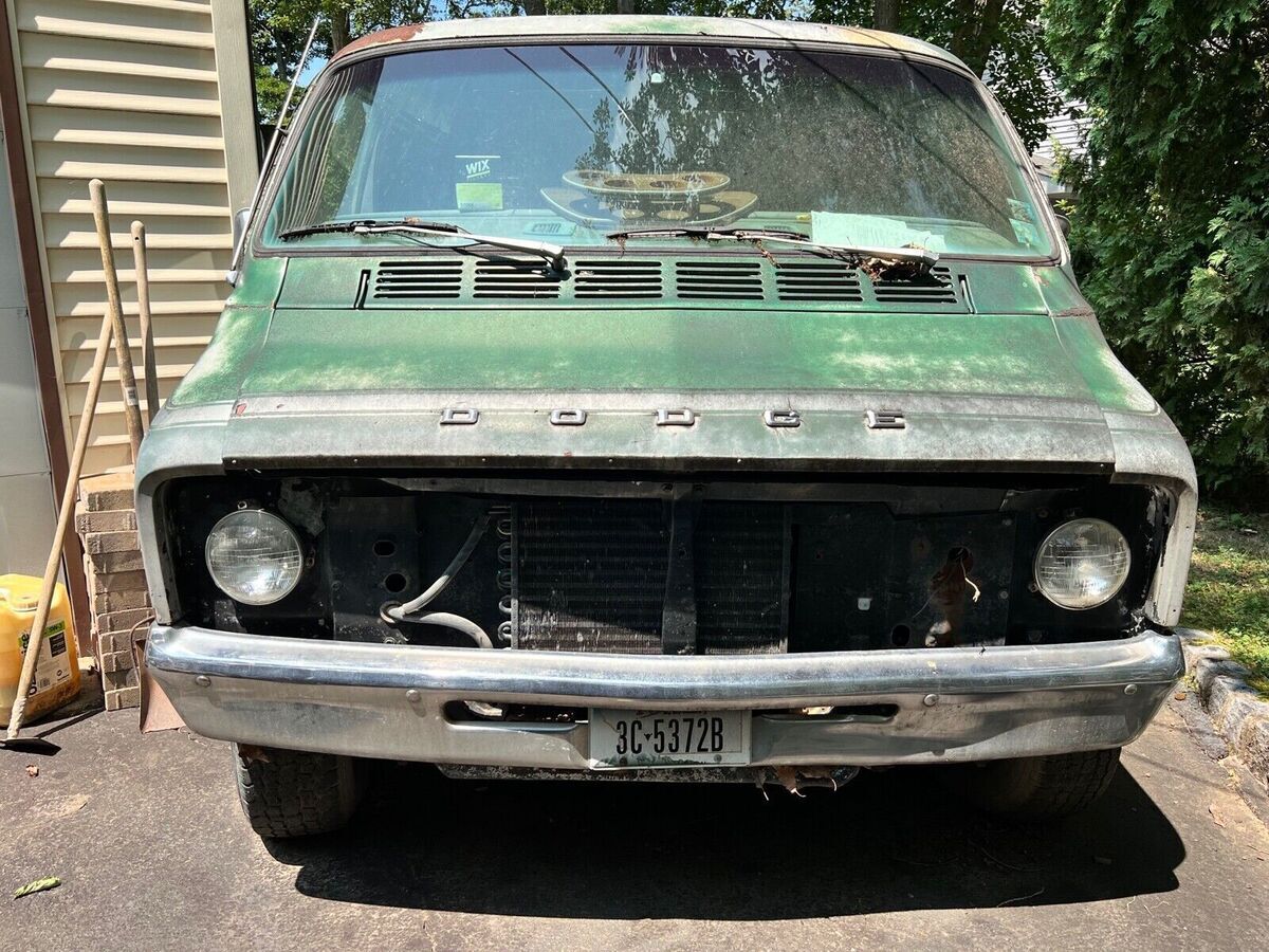 1976 Dodge Van B200 Tradesman - photo 11