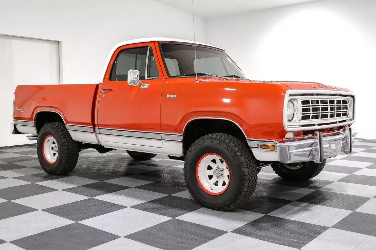 1976 Dodge W100