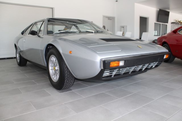 1976 Ferrari 308 GT4 - photo 9